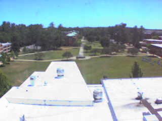 Live webcam image of the campus green